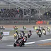 photo le départ de l’édition 2025 des 24 heures motos, avec le pilot du sert gregg black en tête.