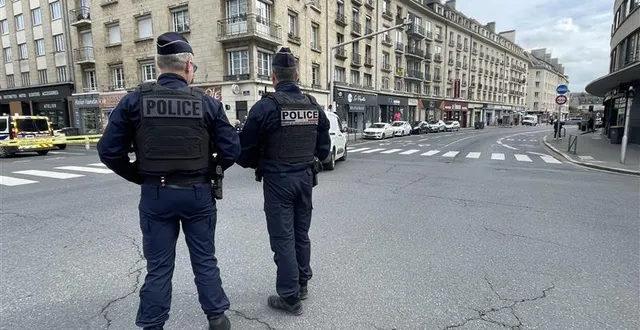 photo  les forces de l’ordre ont quadrillé tout le périmètre entre la gare de caen (calvados), le quai hamelin et le quartier de vaucelles, lundi 16 mars 2026, après des violences sur un policier municipal.  &copy;  ouest-france 