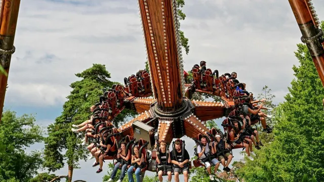 photo info papéa lance sa saison le samedi 4 avril 2026 avec un nouveau spectacle acrobatique 