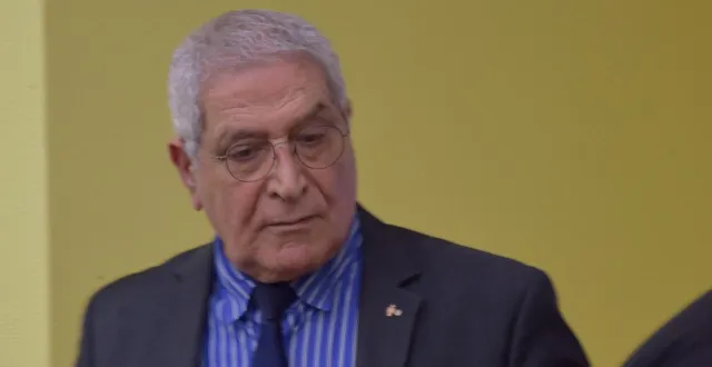 photo  mostefa maachi affirme avoir déposé plainte et effectué un signalement au préfet après un tractage irrégulier jugé infamant.  &copy;  ouest-france 