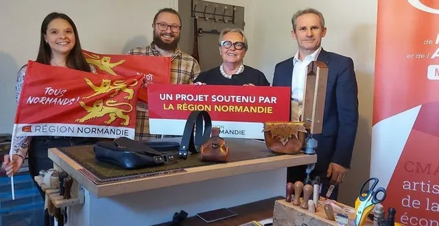 photo  de gauche à droite : alice et yoan degrenier, brigitte choquet, conseillère régionale, et bruno balloche, président de la cma normandie orne, dans l’atelier de maroquinerie.  &copy;  ouest-france 