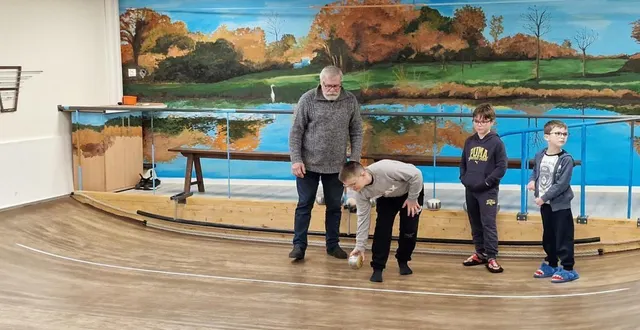 photo  le mercredi, les enfants de miré peuvent s’initier à la boule de fort.  &copy;  co 