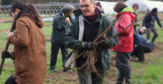 photo  xavier beaumal, technicien bocage.  &copy;  co 