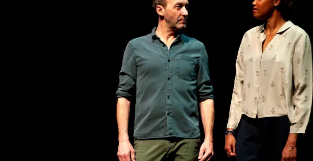 photo  océane caïraty, ici à droite, donne la réplique à grégoire monsaingeon dans « choeur des amants ».  &copy;  dylan-piaser 