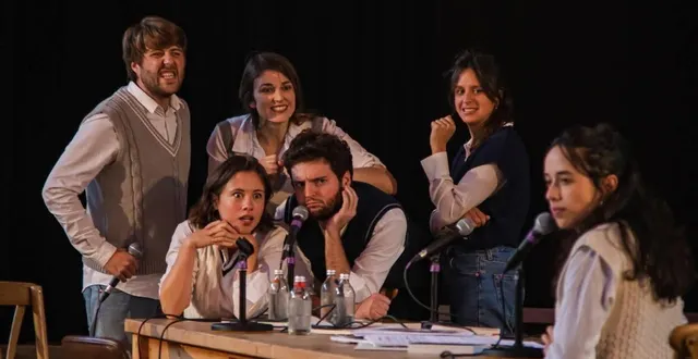 photo  la compagnie des assoiffés d’azur présentera son projet « l’inoubliable histoire de juliette et de son roméo » en sortie de résidence ce samedi 21 mars à 16 h au centre culturel le carroi.  &copy;  billy rambaud 