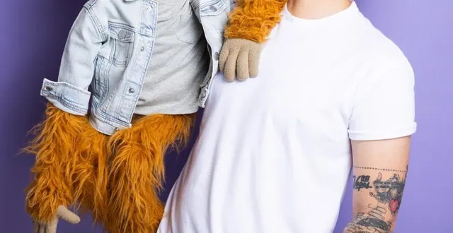 photo  jeff panacloc et sa célèbre et irrévérencieuse marionnette jean-marc seront à angers samedi 21 mars.  &copy;  dr 