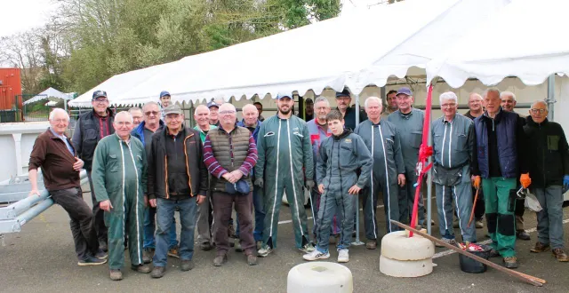photo  plus de bénévoles pour un concours qui prend forme : christian leffray (à gauche), président de l’association, entouré d’une équipe mobilisée.  &copy;  le maine libre 