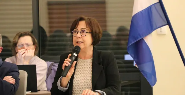 photo  maryline lézé (ici lors du dernier conseil municipal des hauts-d’anjou, le 17 février 2026) a été lourdement battue dimanche 15 mars lors du premier tour des élections municipales.  &copy;  ouest-france 