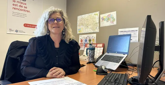 photo  sonia prou, directrice de l’agence france travail de flers, organise une matinée job dating, mardi 31 mars 2026, pour la semaine des métiers du soin et de l’accompagnement.  &copy;  ouest-france 