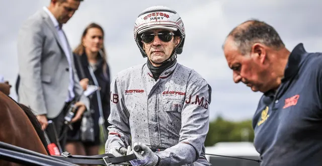 photo  on devrait revoir jean-michel bazire sur un sulky le samedi 4 avril 2026 sur l’hippodrome de royan, trois mois après sa grave chute survenue au domaine de grosbois durant le meeting d’hiver de paris vincennes.  &copy;  bruno vandevelde - le trot 