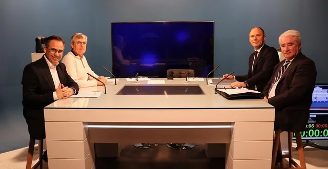 photo  les quatre candidats saboliens autour de la table du plateau de lmtv sarthe, ce jeudi 19 mars 2026, au mans.  &copy;  ouest-france 