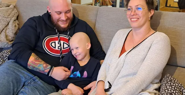 photo  benjamin et émilie alexandre accompagnent romy dans ses soins. la vie de famille en est très perturbée.  &copy;  ouest-france 