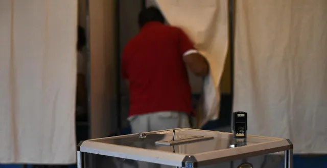 photo  chaque bureau de vote doit disposer d’au moins un isoloir.  &copy;  photo d’illustration - archives le maine libre - denis lambert 