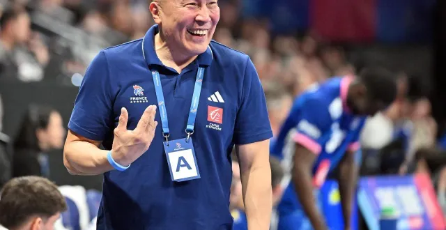 photo  talant dujshebaev a effectué jeudi sa première sur le banc de l’équipe de france.  &copy;  jérôme fouquet/ouest-france. 