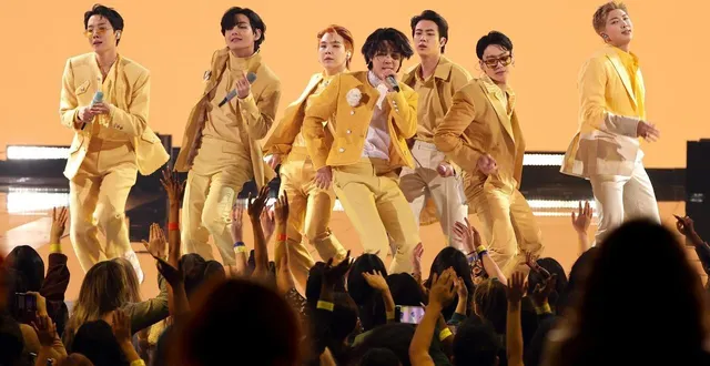 photo  fondé en 2013, le groupe sud-coréen bts fait son grand retour sur la scène internationale.  &copy;  getty images via afp 