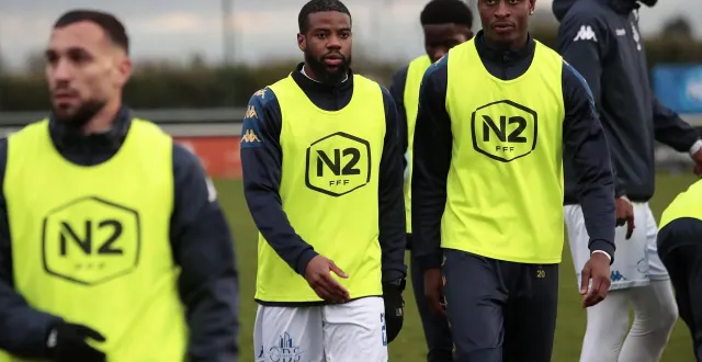 photo  arrivés au cours de l’hiver au fc chauray, warren tchimbembé et hammond agamah ont été beaucoup utilisés.  &copy;  co - benoit felace 