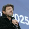 photo  le chanteur patrick bruel lors d’un concert en hommage aux victimes du 7-octobre 2023, le 17 octobre 2025 à paris. 