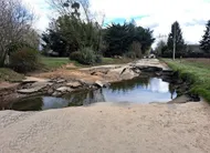photo  un trou impressionnant sur cette route de maine-et-loire. 