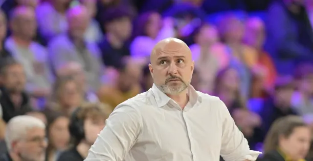 photo  rémy valin a apprécié la prestation de son équipe à caen, vendredi 20 mars 2026.  &copy;  guillaume marie 