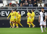 photo  les manceaux célèbrent leur premier but, par antoine rabillard, face à amiens, le 20 mars 2026. 