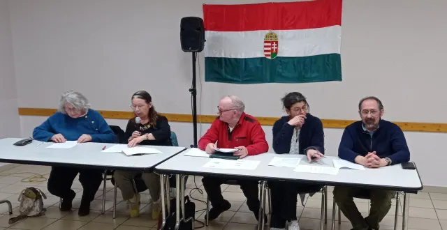 photo  le bureau de l’association, pendant la présentation de cécile cormier, la secrétaire.  &copy;  ouest-france 
