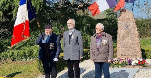 photo  le maire de coulaines, christophe rouillon, a notamment remis la médaille de la reconnaissance de la nation à jean touchet (au milieu de la photo).  &copy;  ouest-france 