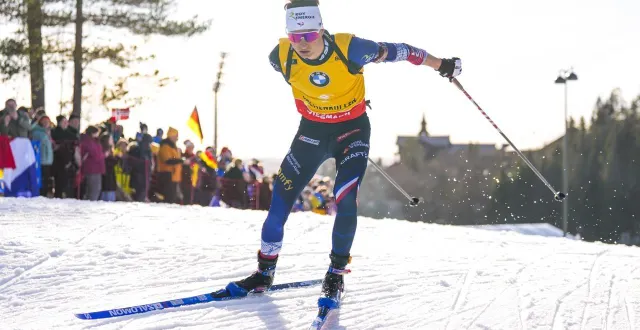 photo  éric perrot a remporté le gros globe de cristal de la saison.  &copy;  heiko junge / afp 