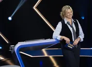 photo  flavie flament remplace cyril féraud au « quiz des champions ». 