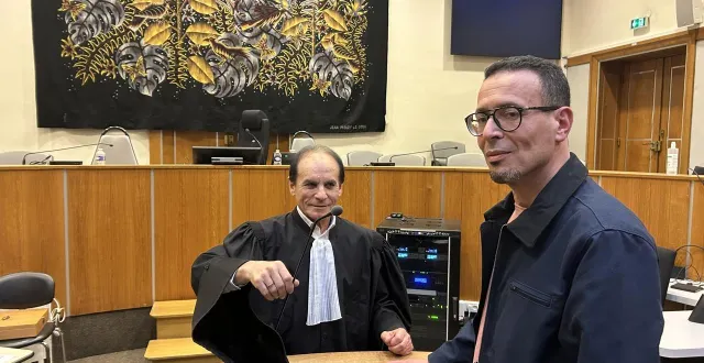 photo  durant ces six jours de débats, h. sahbi (à droite) s’est montré aussi discret qu’efficace pour fluidifier les échanges entre la cour d’assises, les avocats et l’accusé du triple meurtre.  &copy;  co - franck de brito 