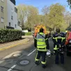 photo au mans, ce samedi 21 mars 2026, les pompiers partis en reconnaissance ont découvert le corps d’une personne après l’incendie survenu la veille au soir dans un immeuble de gazonfier.
