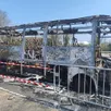 photo  un bus a été entièrement détruit par les flammes, dans la nuit du 20 au 21 mars 2026, à carrouges. 