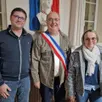 photo  jean-pierre baraton, entouré de damien pouit, 1er adjoint, et carine elie, 2e adjointe : « c’est avec émotion et motivation que je ceins à nouveau cette écharpe tricolore ». 