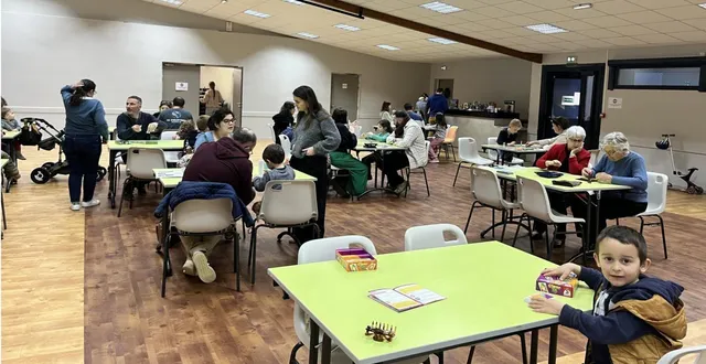 photo  la salle michel-berger, vendredi 20 mars pour la soirée jeux de société de la médiathèque.  &copy;  co. 