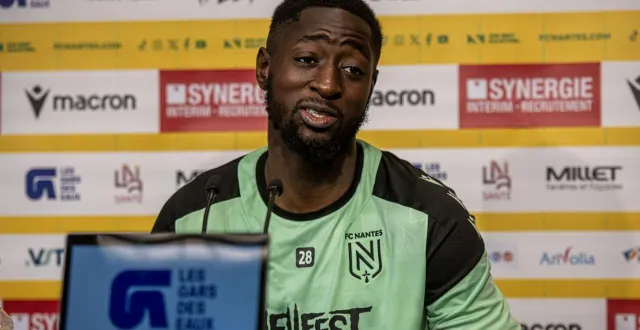 photo  ibrahima sissoko, lors de sa conférence de présentation à la jonelière.  &copy;  baptiste mura 
