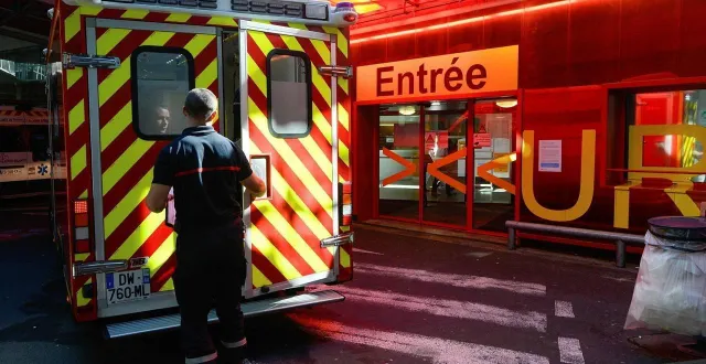 photo  une jeune femme a été transportée aux urgences du chu de nantes après avoir été secourue dans la loire, dimanche 22 mars 2026.  &copy;  archives ouest-france 