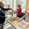 photo  à midi ce dimanche 22 mars 2026, 26,59 % des électeurs sarthois concernés par le second tour des élections municipales ont déjà voté. 
