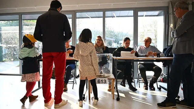 photo info municipales 2026. À Nantesla participation au second tour de l’élection s’élève à 28,72 % à 13 h 