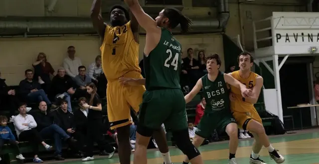 photo  saint-pavin remporte un succès précieux.  &copy;  le maine libre 