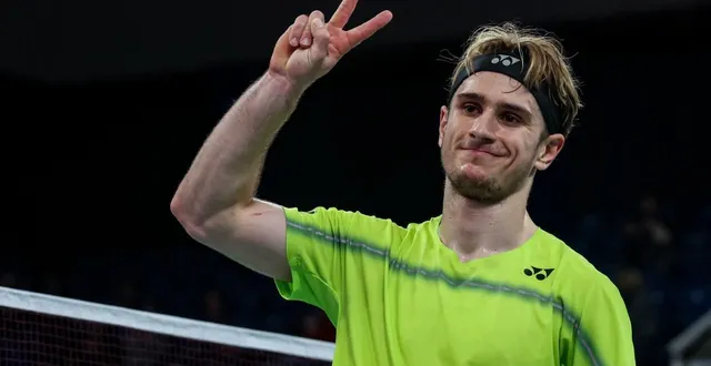 photo  alex lanier a conservé son titre à orléans.  &copy;  raphaël sachetat / badmintonphoto 