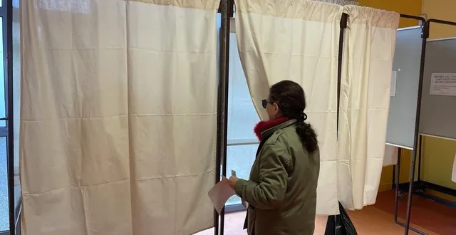 photo  les bureaux de vote ferment leurs portes à 19 h.  &copy;  ouest-france 