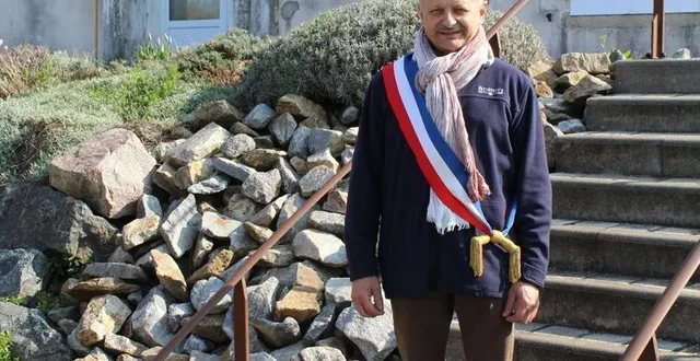 photo  philipe albert, maire de vausseroux.  &copy;  co 