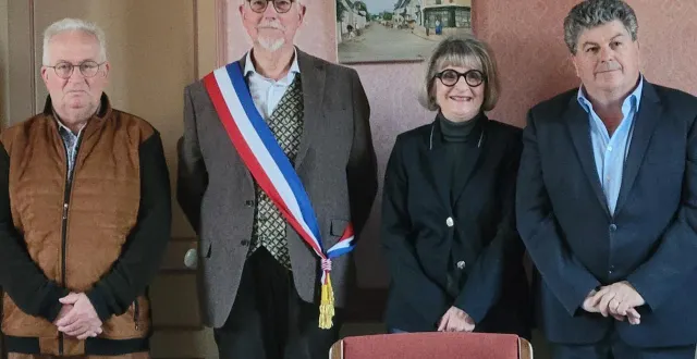 photo  philippe delaeter, philippe barrier, martine allouchery, jacky busson  &copy;  le maine libre 