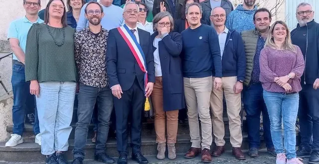 photo  la nouvelle équipe municipale.  &copy;  co 