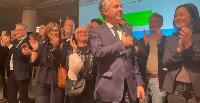photo  christophe béchu, le maire sortant, après sa victoire à angers.  &copy;  ouest-france 
