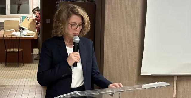 photo  bouchemaine, dimanche 22 mars. maire sortante, véronique maillet a elle-même proclamé les résultats signifiant sa réélection.  &copy;  co 