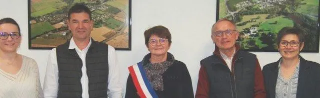 photo  de gauche à droite, angélique ploquin, jérôme gaudin, patricia maussion, pascal dufour et michèle lemay.  &copy;  ouest-france 