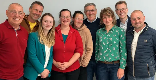 photo  de gauche à droite, michel bruneau, 1er adjoint, damien papon, aurore texeira, laurence degand, clémence revel, didier pitou, maire, maryline sadet, alexandre letourneur, loïc halloche.  &copy;  ouest-france 