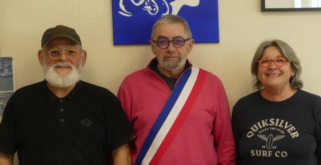 photo  le nouveau conseil municipal a été installé, samedi 21 mars, à la mairie. patrice fournier, le doyen a fait procéder à l’élection du maire de bourg-l’évêque. hervé gaudin, seul candidat, a été élu à la majorité, comme les deux adjoints qu’il a proposés, thierry andré, premier adjoint et mireille lizé, deuxième adjointe. parmi les neuf élus, rené chauveau et benoit riss font leur entrée au conseil municipal.  &copy;  co 