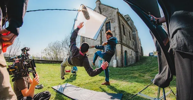 photo  sur le tournage d' « alassane 1979 », jeudi 19 mars 2026.  &copy;  tommy prod 