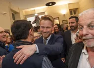 photo  victoire du candidat du rassemblement national à la flèche en sarthe. 